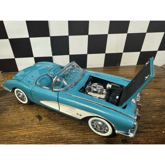 1960 Corvette Convertible Turquoise Diecast Car- Franklin Mint- READ DESCRIPTION - Picture 1 of 16